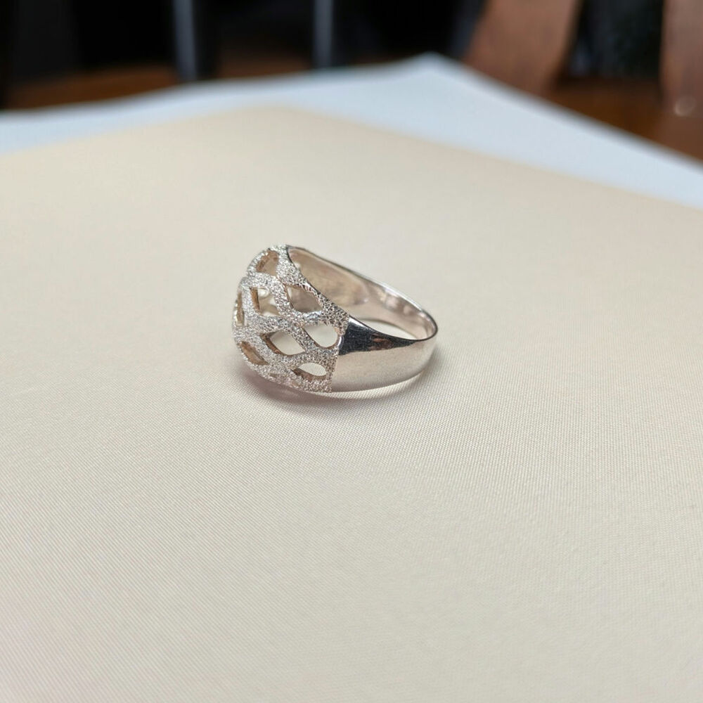 925 Peruvian Solid Silver Ring Womens Size 9.5 Em… - image 3